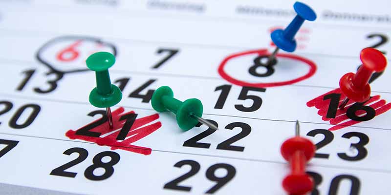 calendar-multiple-dates-circled-and-crossed-out-draft-commonhold-leasehold-reform-bill-delays