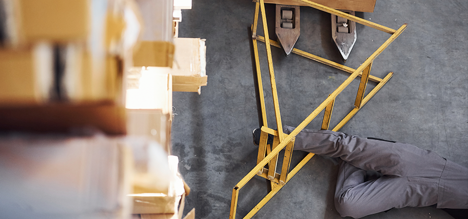 worker-injured-on-ground-can-i-be-sacked-for-having-an-accident-at-work-blog-FEATURED-IMAGE